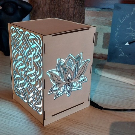 Lampe Cube Zen RGB à poser