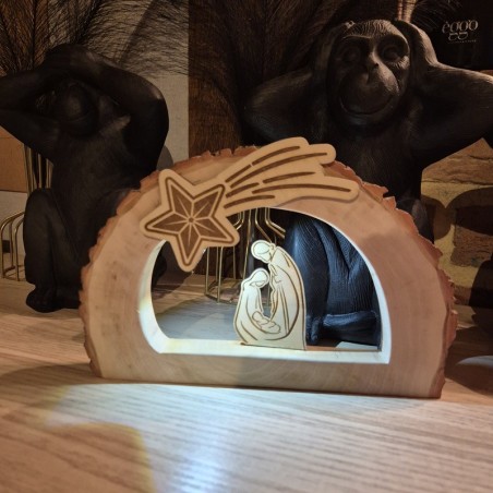 Crêche en rondin illuminée