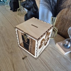 Tirelire cube